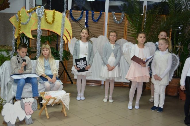Wigilijne spotkanie członków stowarzyszenia „Uśmiech Dzieci” [ZDJĘCIA] - zdjęcie #37 - eOstroleka.pl