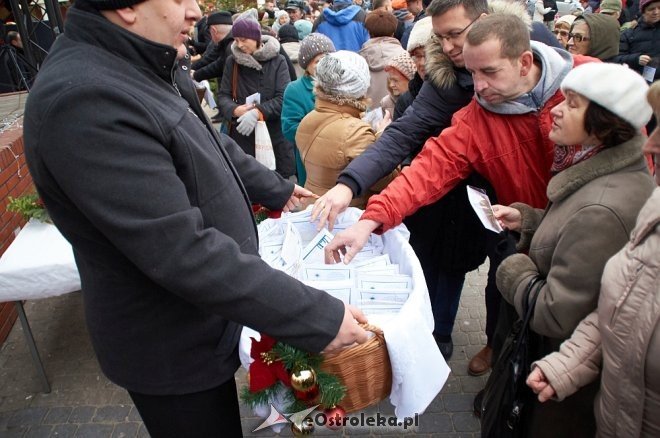 Miejska Wigilia 2016 w Ostrołęce [17.12.2016] - zdjęcie #52 - eOstroleka.pl