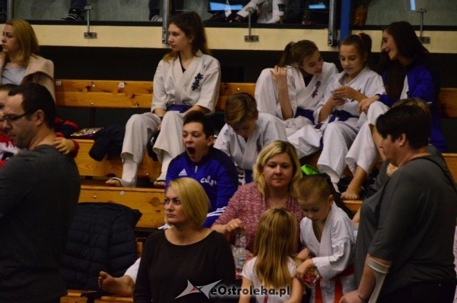 Turniej na 30-lecie Ostrołęckiego Klubu Karate Kyokoushin [18.12.2016] - zdjęcie #66 - eOstroleka.pl