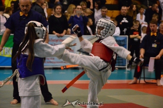 Turniej na 30-lecie Ostrołęckiego Klubu Karate Kyokoushin [18.12.2016] - zdjęcie #58 - eOstroleka.pl
