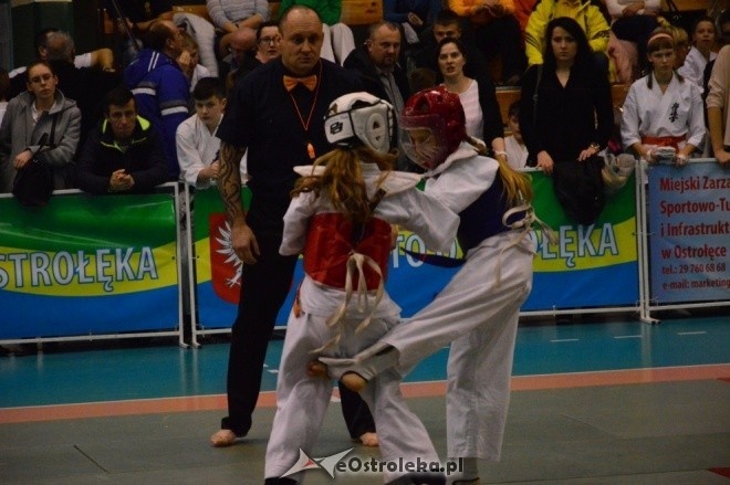 Turniej na 30-lecie Ostrołęckiego Klubu Karate Kyokoushin [18.12.2016] - zdjęcie #52 - eOstroleka.pl