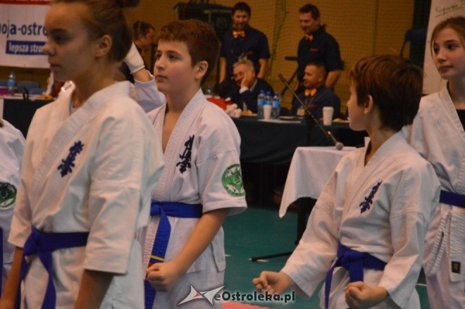 Turniej na 30-lecie Ostrołęckiego Klubu Karate Kyokoushin [18.12.2016] - zdjęcie #115 - eOstroleka.pl