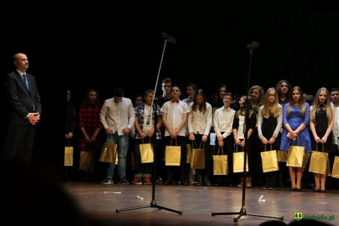 Uczniowie z Chudka na finale Gali Molierowskiej w Teatrze Polskim [ZDJĘCIA] - zdjęcie #24 - eOstroleka.pl