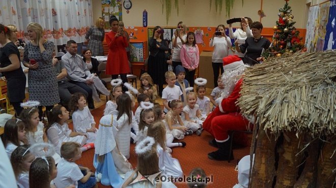 ​Jasełka w Przedszkolu Miejskim Nr 8 w Ostrołęce [19-20.12.2016] - zdjęcie #28 - eOstroleka.pl