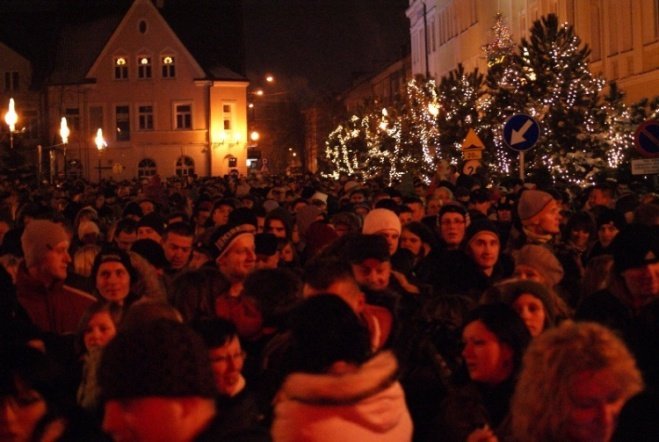 Sylwester Miejski na Placu Bema (31.12.09) - zdjęcie #71 - eOstroleka.pl