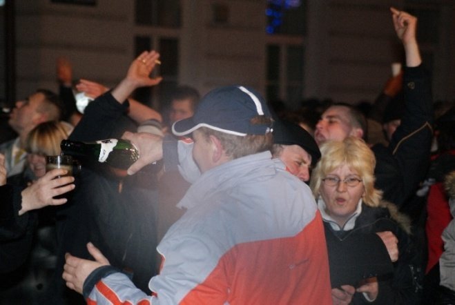 Sylwester Miejski na Placu Bema (31.12.09) - zdjęcie #68 - eOstroleka.pl