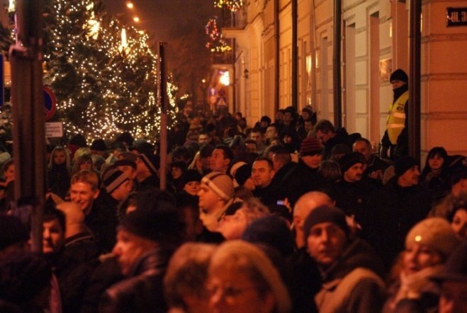 Sylwester Miejski na Placu Bema (31.12.09) - zdjęcie #96 - eOstroleka.pl