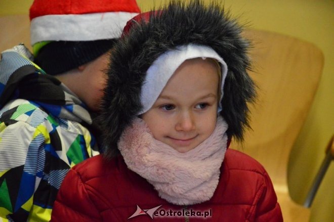 Przedszkole Miejskie nr 8 z wizytą w MOPR [21.12.2016] - zdjęcie #11 - eOstroleka.pl