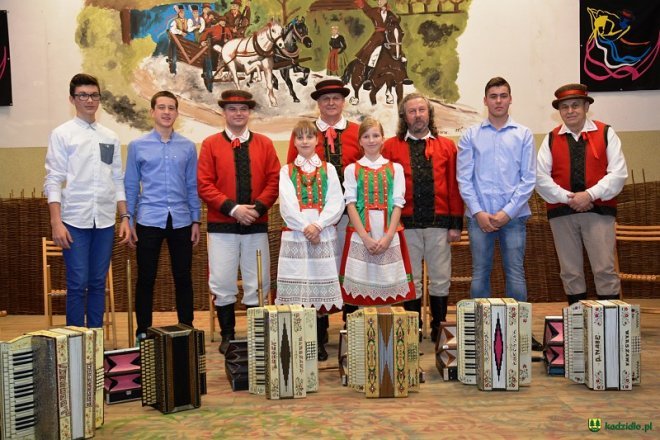 Kadzidło: Podsumowanie projektu „Graj gracyku...” w Centrum Kultury Kurpiowskiej [ZDJĘCIA] - zdjęcie #1 - eOstroleka.pl