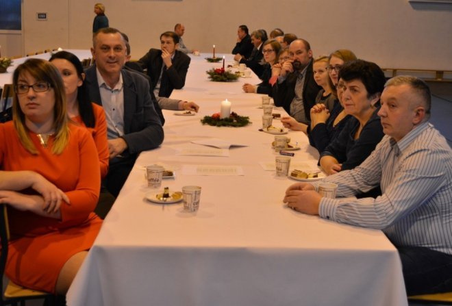 Wigilijne spotkanie samorządowców z przedsiębiorcami z gminy Łyse [ZDJĘCIA] - zdjęcie #3 - eOstroleka.pl