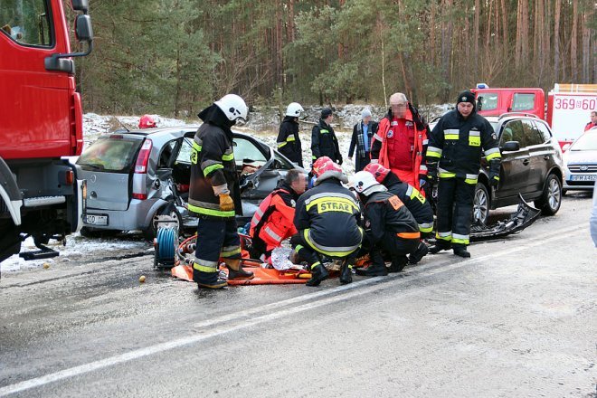 Wypadek na DK 61 Ostrołęka - Łomża [28.12.2016] - zdjęcie #10 - eOstroleka.pl