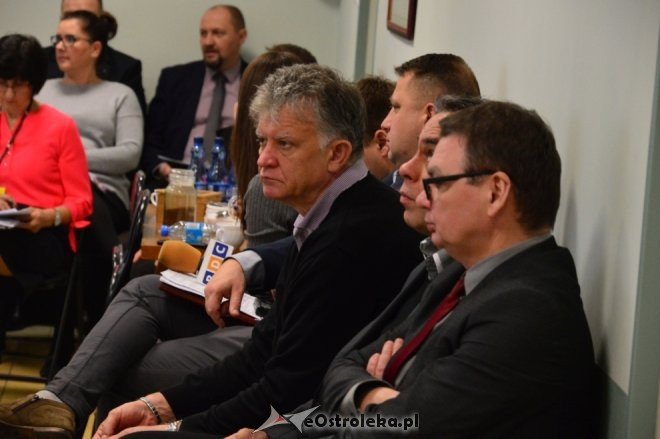 Budżetowa sesja Rady Miasta Ostrołęki [29.12.2016] - zdjęcie #7 - eOstroleka.pl