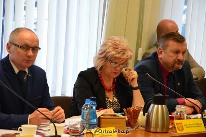 Budżetowa sesja Rady Miasta Ostrołęki [29.12.2016] - zdjęcie #8 - eOstroleka.pl