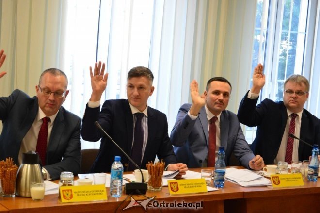 Budżetowa sesja Rady Miasta Ostrołęki [29.12.2016] - zdjęcie #17 - eOstroleka.pl