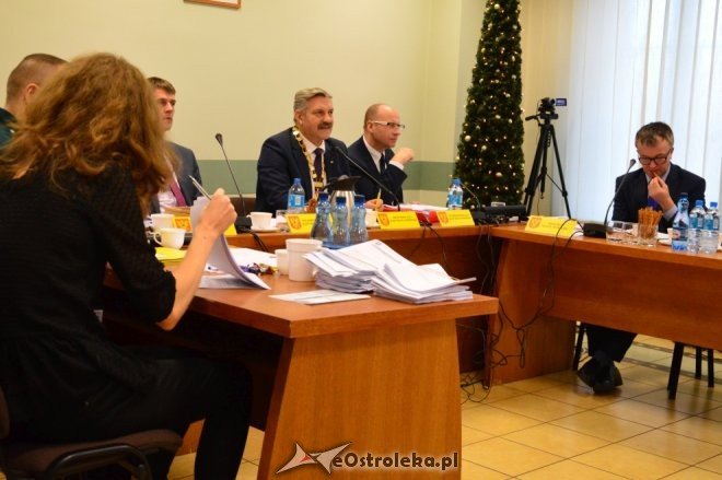 Budżetowa sesja Rady Miasta Ostrołęki [29.12.2016] - zdjęcie #37 - eOstroleka.pl
