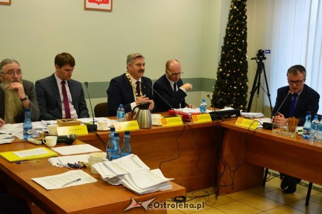 Budżetowa sesja Rady Miasta Ostrołęki [29.12.2016] - zdjęcie #40 - eOstroleka.pl