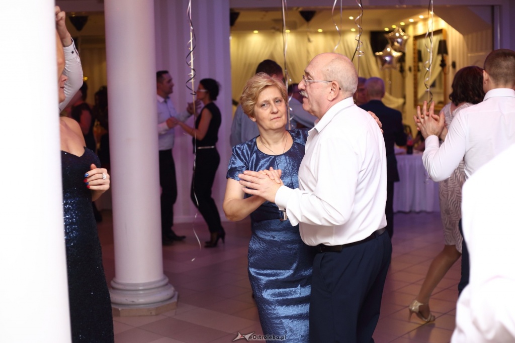 Bale sylwestrowe w Ostrołęce [01.01.2017] - zdjęcie #33 - eOstroleka.pl