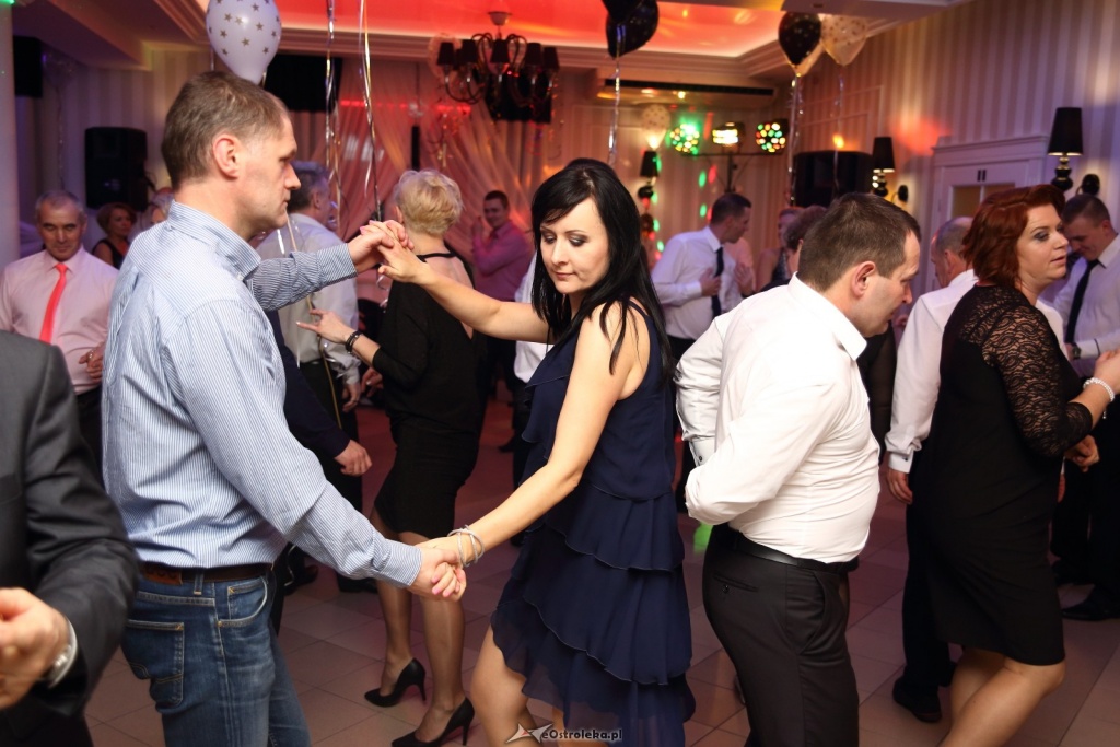 Bale sylwestrowe w Ostrołęce [01.01.2017] - zdjęcie #13 - eOstroleka.pl