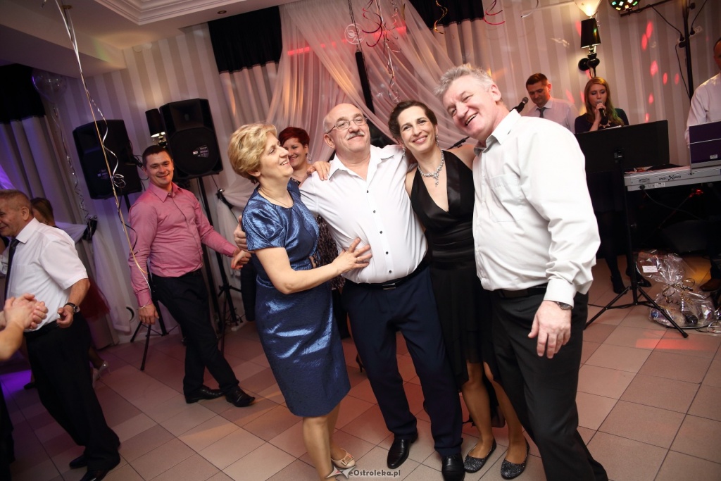 Bale sylwestrowe w Ostrołęce [01.01.2017] - zdjęcie #9 - eOstroleka.pl