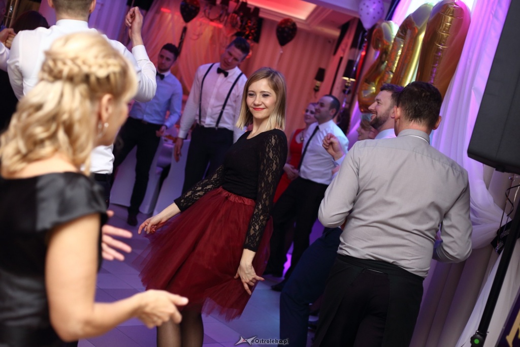 Bale sylwestrowe w Ostrołęce [01.01.2017] - zdjęcie #5 - eOstroleka.pl