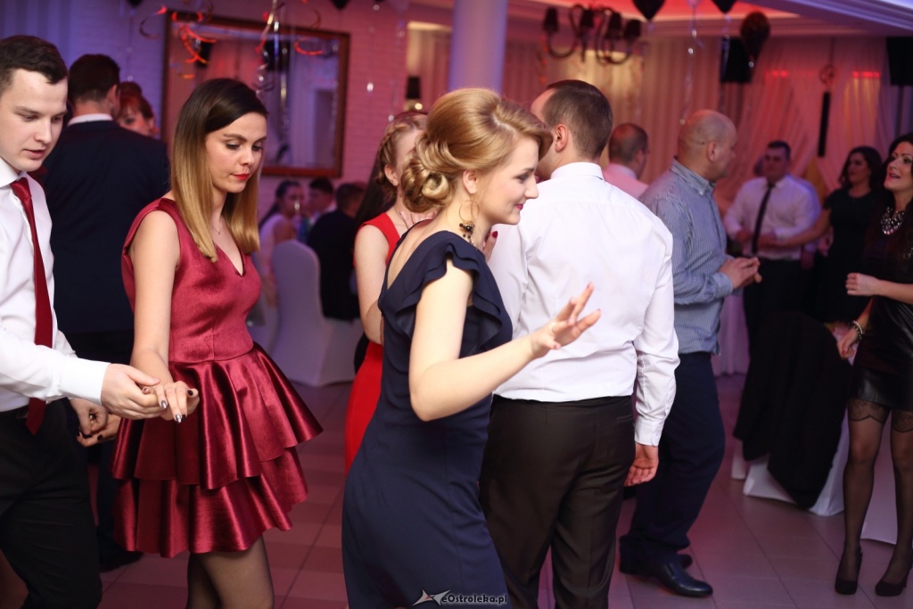 Bale sylwestrowe w Ostrołęce [01.01.2017] - zdjęcie #3 - eOstroleka.pl