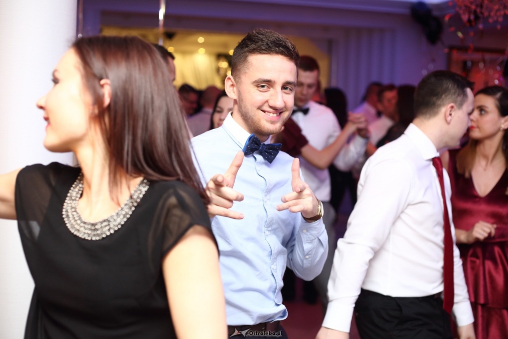 Bale sylwestrowe w Ostrołęce [01.01.2017] - zdjęcie #1 - eOstroleka.pl