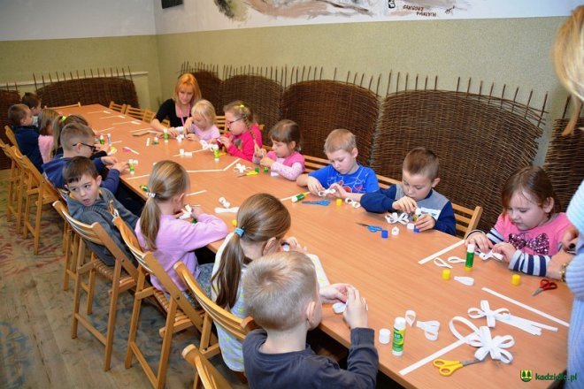 Kadzidło: Regionalne warsztaty bożonarodzeniowe w Centrum Kultury Kurpiowskiej [ZDJĘCIA] - zdjęcie #150 - eOstroleka.pl