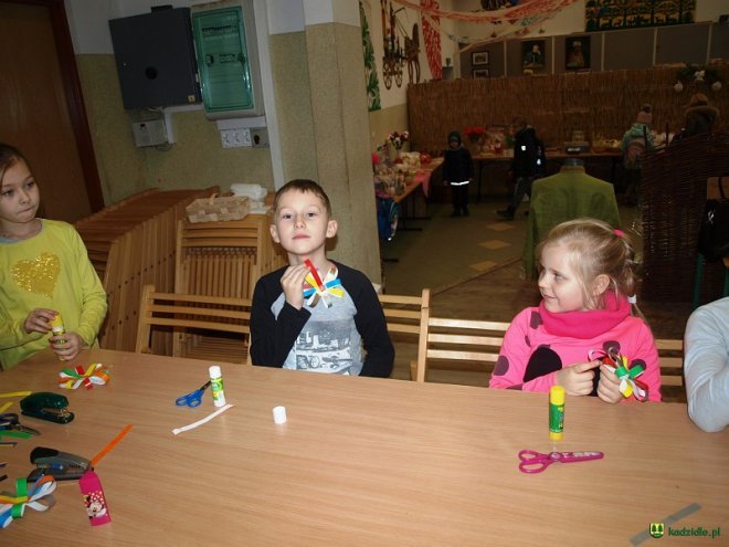 Kadzidło: Regionalne warsztaty bożonarodzeniowe w Centrum Kultury Kurpiowskiej [ZDJĘCIA] - zdjęcie #134 - eOstroleka.pl