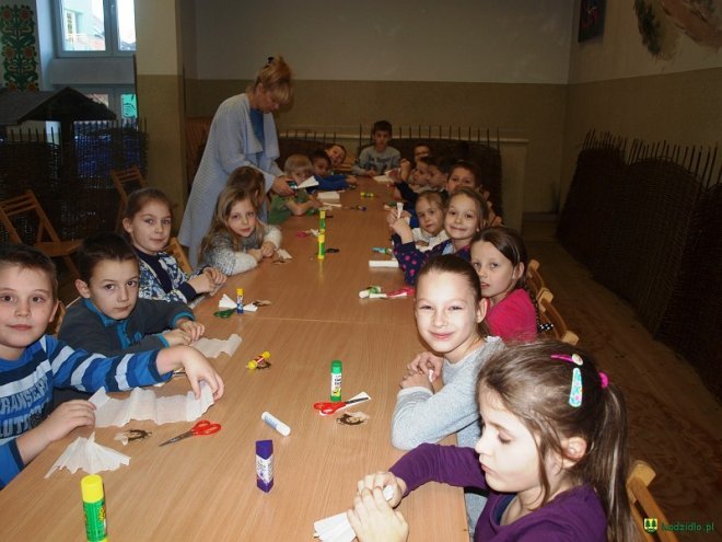 Kadzidło: Regionalne warsztaty bożonarodzeniowe w Centrum Kultury Kurpiowskiej [ZDJĘCIA] - zdjęcie #120 - eOstroleka.pl