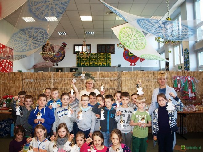 Kadzidło: Regionalne warsztaty bożonarodzeniowe w Centrum Kultury Kurpiowskiej [ZDJĘCIA] - zdjęcie #116 - eOstroleka.pl