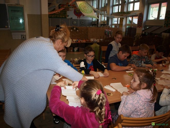 Kadzidło: Regionalne warsztaty bożonarodzeniowe w Centrum Kultury Kurpiowskiej [ZDJĘCIA] - zdjęcie #107 - eOstroleka.pl