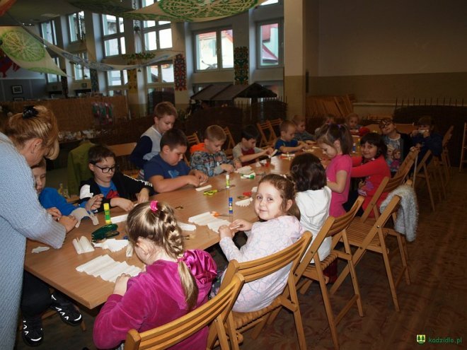 Kadzidło: Regionalne warsztaty bożonarodzeniowe w Centrum Kultury Kurpiowskiej [ZDJĘCIA] - zdjęcie #106 - eOstroleka.pl