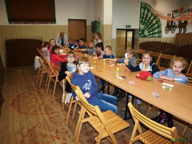 Kadzidło: Regionalne warsztaty bożonarodzeniowe w Centrum Kultury Kurpiowskiej [ZDJĘCIA] - zdjęcie #105 - eOstroleka.pl