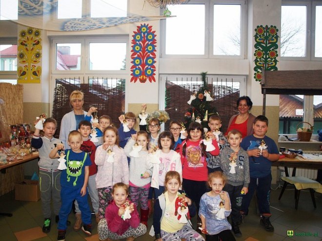 Kadzidło: Regionalne warsztaty bożonarodzeniowe w Centrum Kultury Kurpiowskiej [ZDJĘCIA] - zdjęcie #101 - eOstroleka.pl