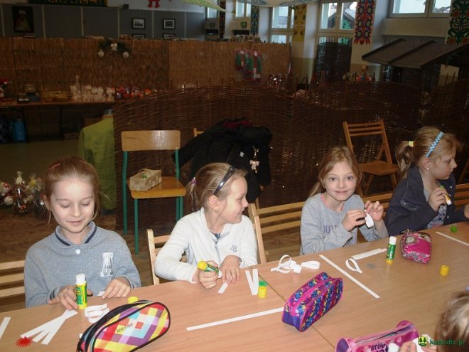 Kadzidło: Regionalne warsztaty bożonarodzeniowe w Centrum Kultury Kurpiowskiej [ZDJĘCIA] - zdjęcie #95 - eOstroleka.pl