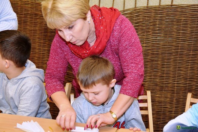 Kadzidło: Regionalne warsztaty bożonarodzeniowe w Centrum Kultury Kurpiowskiej [ZDJĘCIA] - zdjęcie #74 - eOstroleka.pl