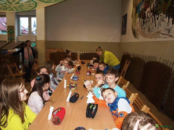 Kadzidło: Regionalne warsztaty bożonarodzeniowe w Centrum Kultury Kurpiowskiej [ZDJĘCIA] - zdjęcie #48 - eOstroleka.pl