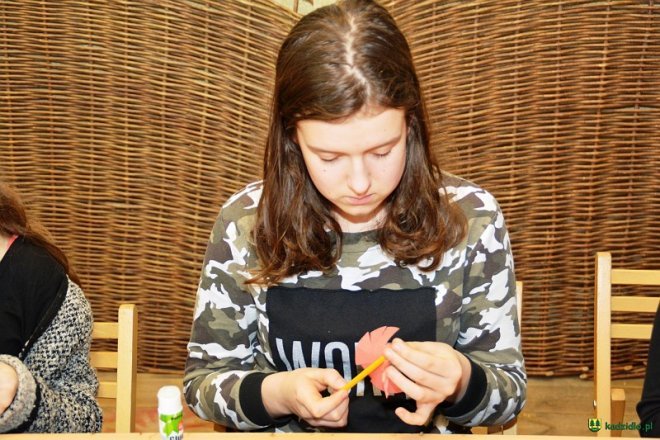 Kadzidło: Regionalne warsztaty bożonarodzeniowe w Centrum Kultury Kurpiowskiej [ZDJĘCIA] - zdjęcie #40 - eOstroleka.pl