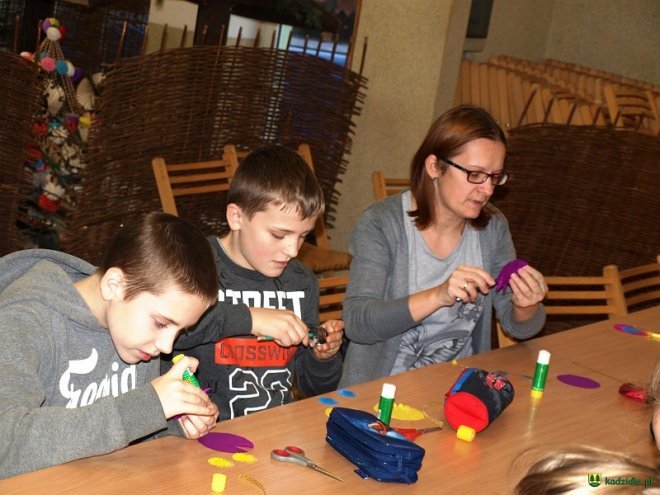 Kadzidło: Regionalne warsztaty bożonarodzeniowe w Centrum Kultury Kurpiowskiej [ZDJĘCIA] - zdjęcie #21 - eOstroleka.pl