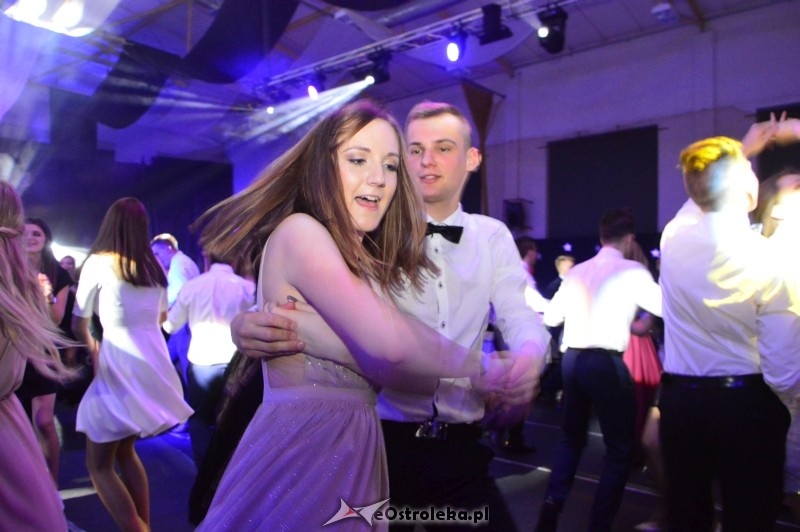 Studniówka III LO w Ostrołęce [07.01.2017] - zdjęcie #201 - eOstroleka.pl