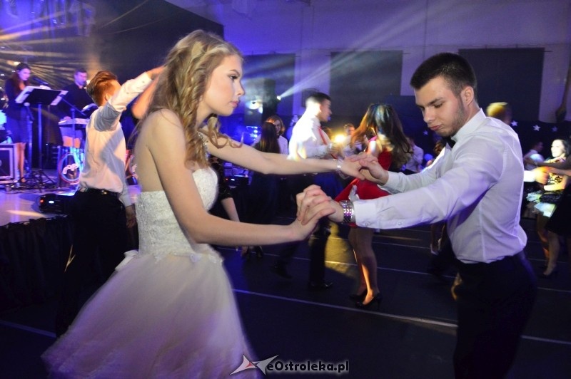 Studniówka III LO w Ostrołęce [07.01.2017] - zdjęcie #198 - eOstroleka.pl