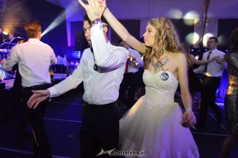 Studniówka III LO w Ostrołęce [07.01.2017] - zdjęcie #197 - eOstroleka.pl