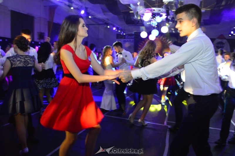 Studniówka III LO w Ostrołęce [07.01.2017] - zdjęcie #196 - eOstroleka.pl