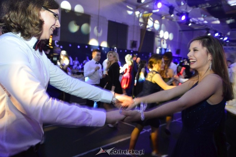 Studniówka III LO w Ostrołęce [07.01.2017] - zdjęcie #195 - eOstroleka.pl