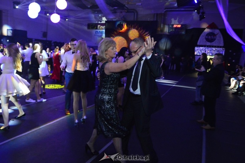 Studniówka III LO w Ostrołęce [07.01.2017] - zdjęcie #186 - eOstroleka.pl