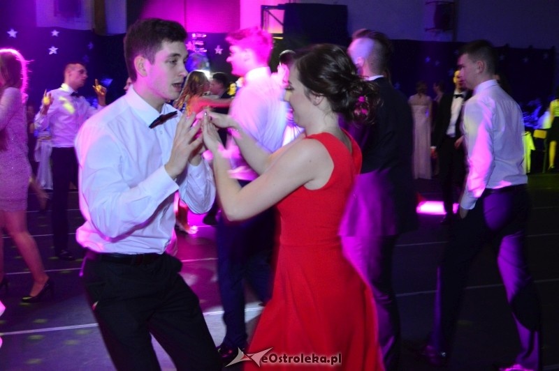 Studniówka III LO w Ostrołęce [07.01.2017] - zdjęcie #185 - eOstroleka.pl