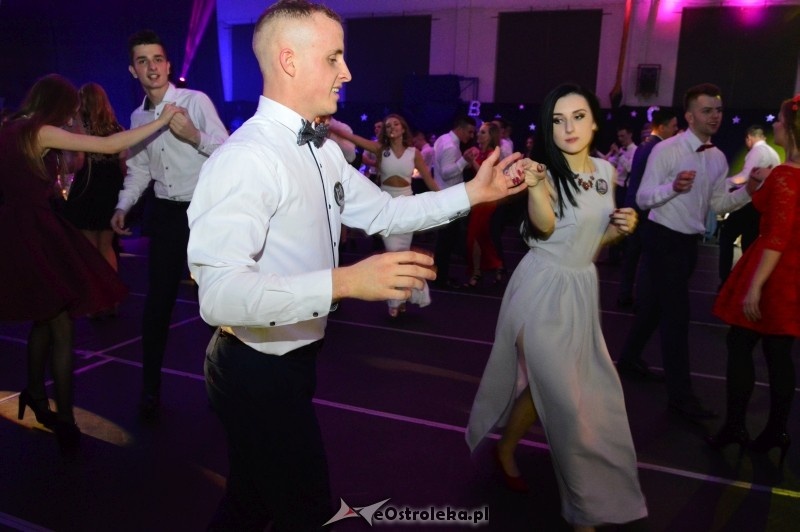 Studniówka III LO w Ostrołęce [07.01.2017] - zdjęcie #182 - eOstroleka.pl