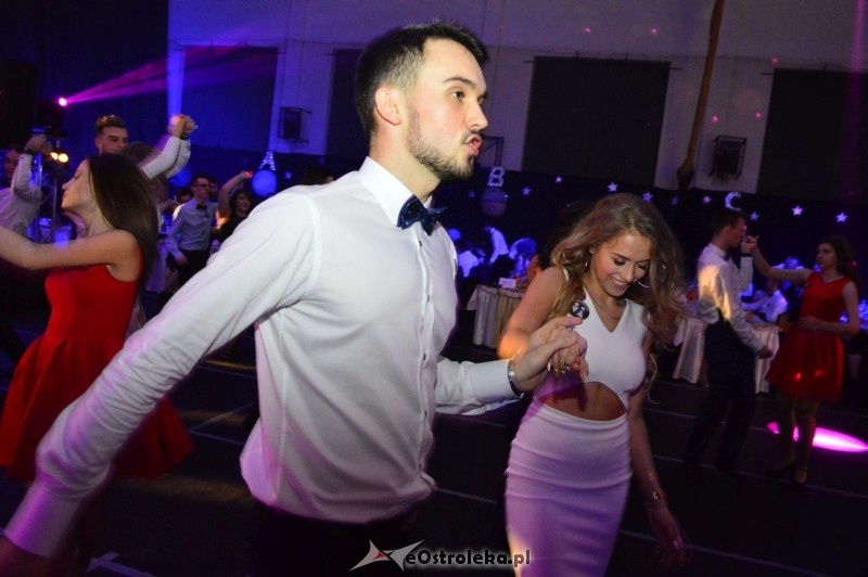 Studniówka III LO w Ostrołęce [07.01.2017] - zdjęcie #176 - eOstroleka.pl