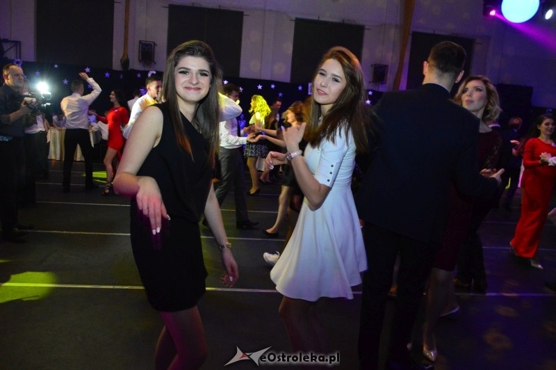 Studniówka III LO w Ostrołęce [07.01.2017] - zdjęcie #163 - eOstroleka.pl