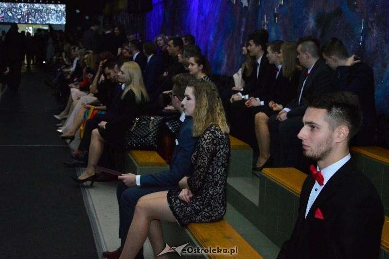 Studniówka III LO w Ostrołęce [07.01.2017] - zdjęcie #135 - eOstroleka.pl
